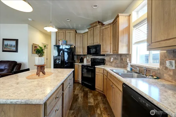 $135,000 | 5720 113th Avenue East, Unit 75, Puyallup, WA 98372