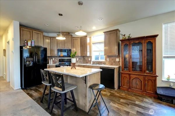 $135,000 | 5720 113th Avenue East, Unit 75, Puyallup, WA 98372