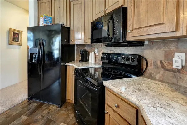 $135,000 | 5720 113th Avenue East, Unit 75, Puyallup, WA 98372