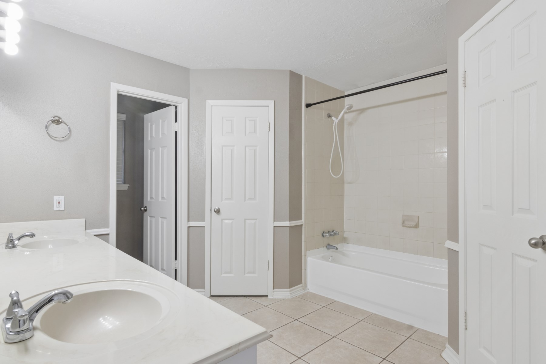 2607 Allyson Court Spring, TX 77373 - Photo 19 of 25