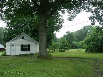 2730 Holton Road Muskegon, MI 49445 - Photo 1 of 17 2730 Holton Road