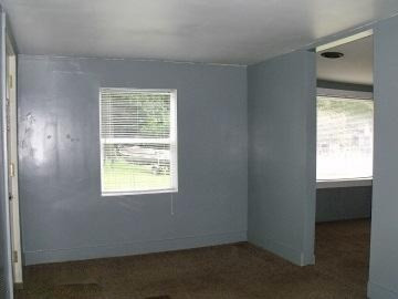 2730 Holton Road Muskegon, MI 49445 - Photo 7 of 17 Living Room