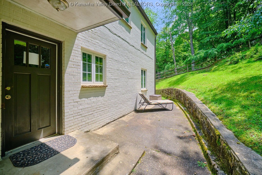 1835 Loudon Heights Road Charleston, WV 25314 - Photo 36 of 37 Gallery Image 36