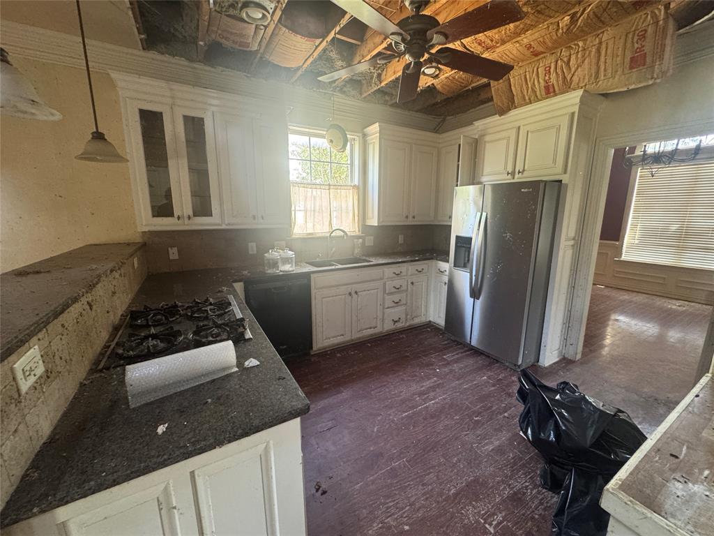 201 East Collom Street Decatur, TX 76234 - Photo 18 of 36