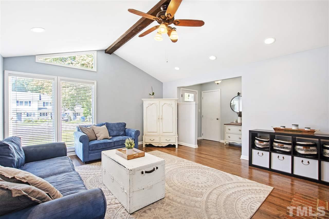 6904 Glendower Road Raleigh, NC 27613 - Photo 7 of 29