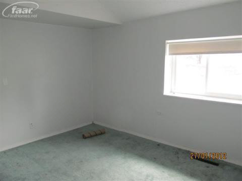 2696 Golf Club Road Howell, MI 48843 - Photo 5 of 6 20153137-4.JPG