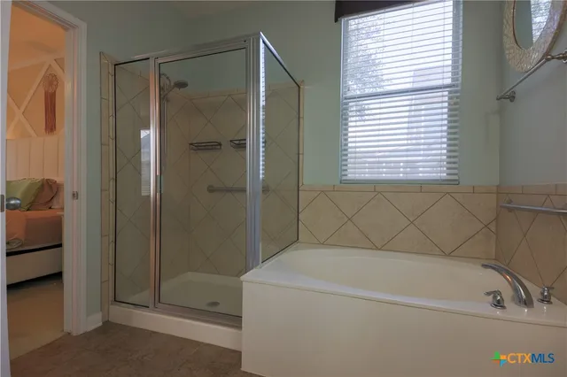 $2,200 | 421 Shadow Point, San Marcos, TX 78666