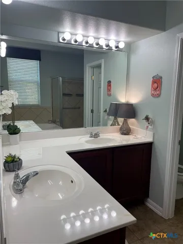 $2,200 | 421 Shadow Point, San Marcos, TX 78666