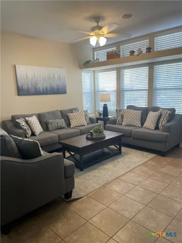 $2,200 | 421 Shadow Point, San Marcos, TX 78666