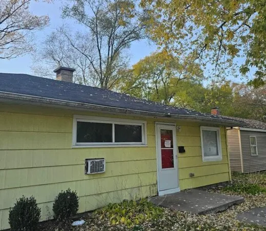 $1,200 | 4340 Buchanan Street, Gary, IN 46408