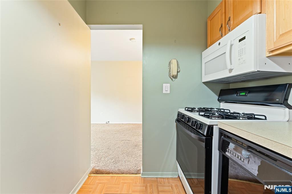 25 River Road, Unit 27 Nutley, NJ 07110 - Photo 10 of 23