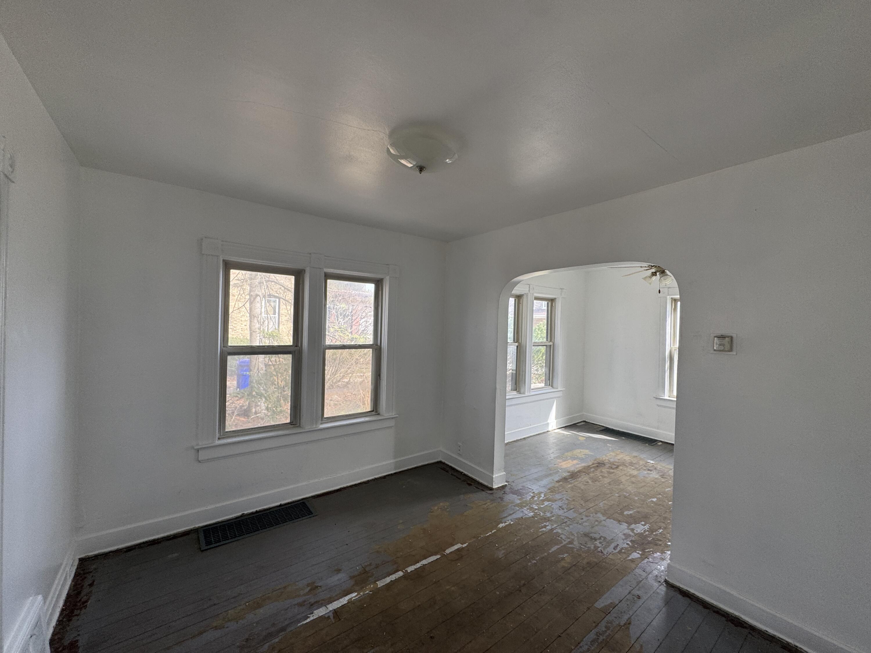 2318 54th Street Kenosha, WI 53140 - Photo 3 of 14 2318 54th St lwr dining rm