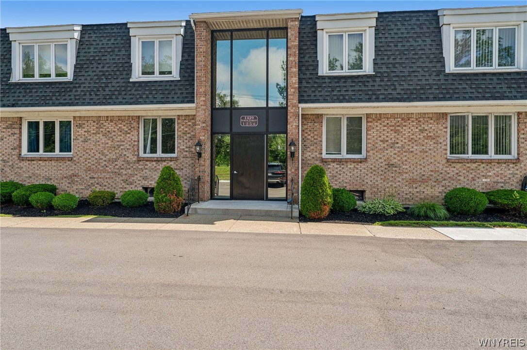 1439 North Forest Road, Unit 5 Amherst, NY 14221 - Photo 2 of 30