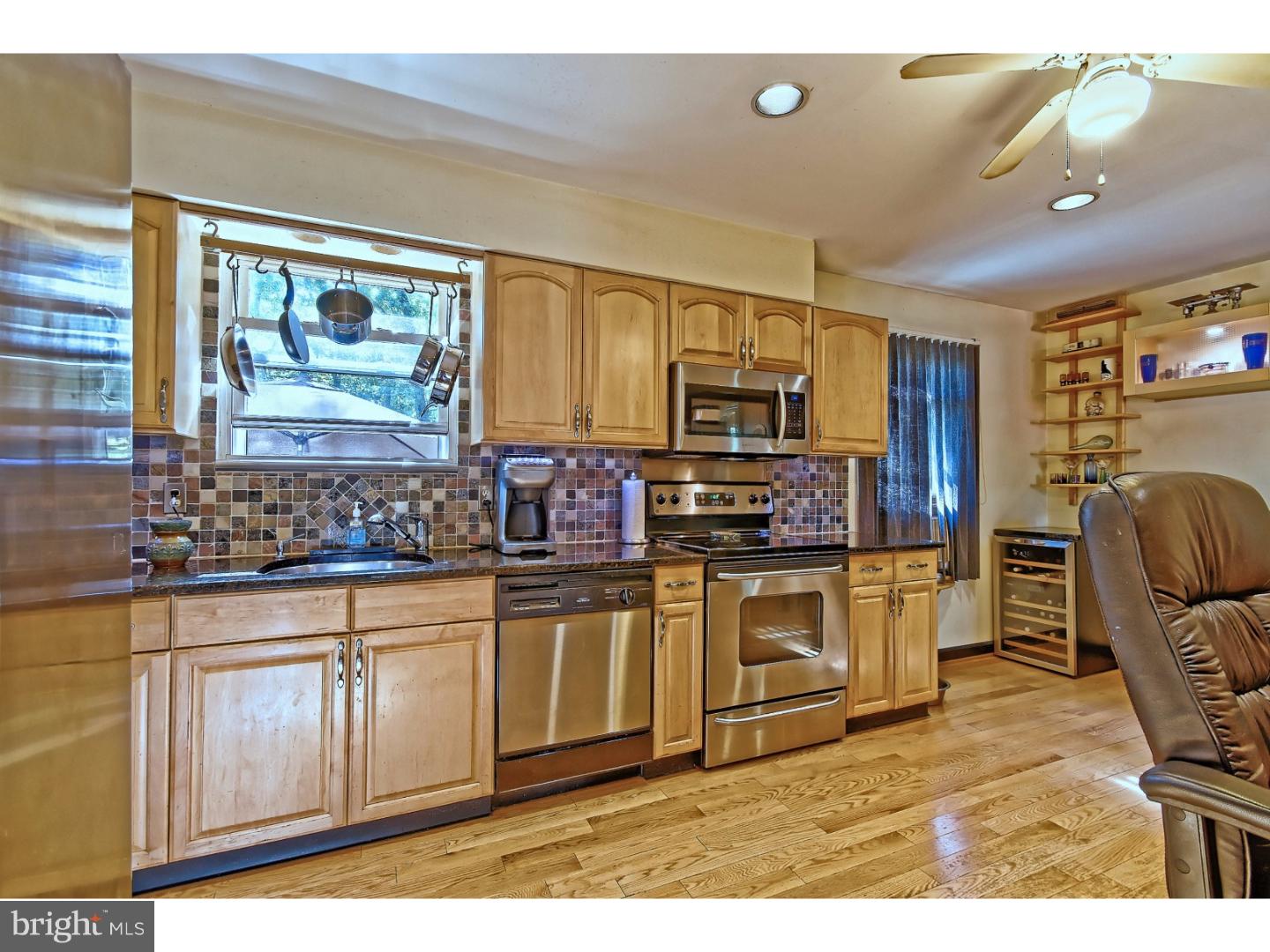 118 Prospect Road Sicklerville, NJ 08081 - Photo 11 of 25 Kitchen