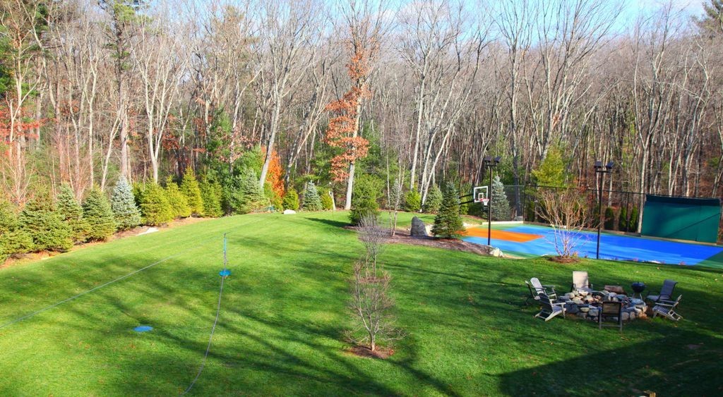 158 Beaver Road Weston, MA 02493 - Photo 4 of 12 a view of pool