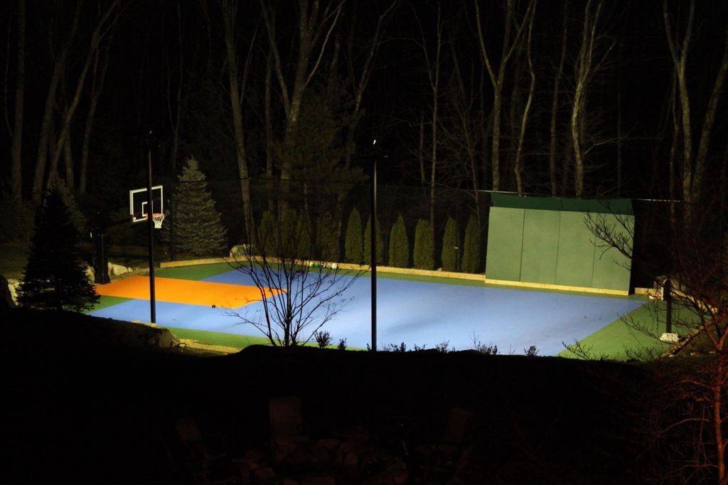 158 Beaver Road Weston, MA 02493 - Photo 7 of 12 a view of a backyard