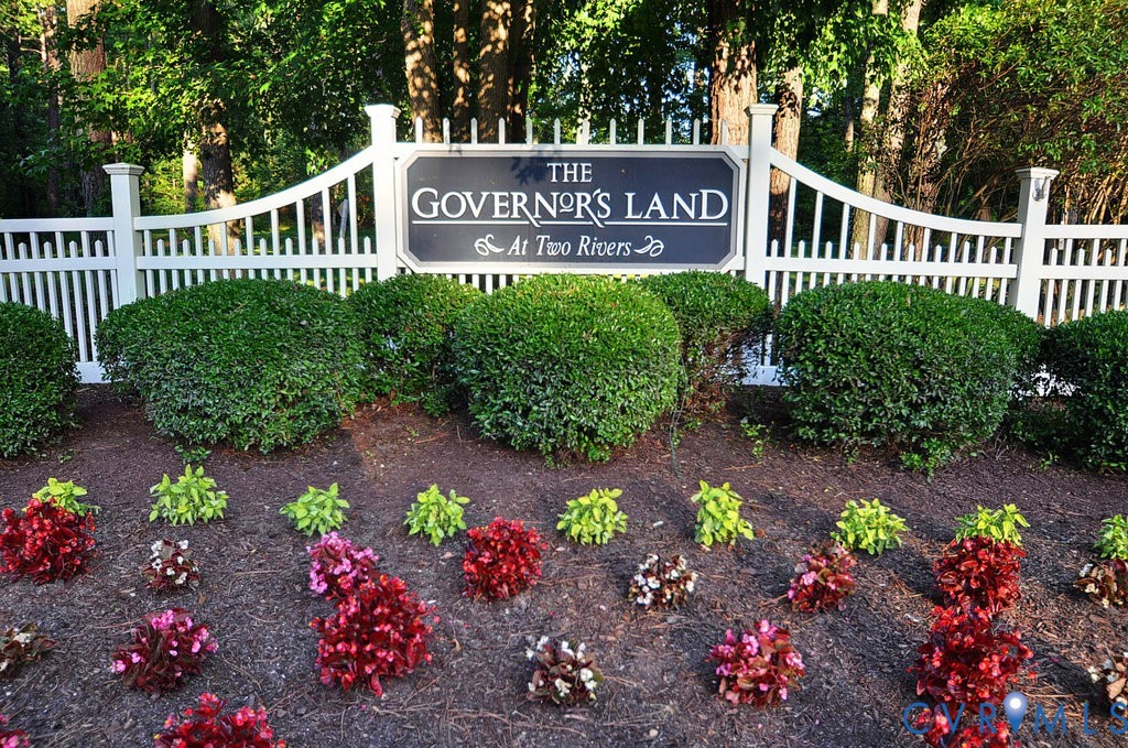 1540 Harbor Road Williamsburg, VA 23185 - Photo 45 of 50 a view of a sign board in front of flowers