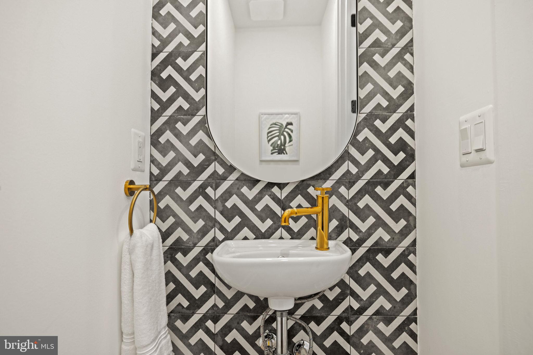 507 Park Road Northwest, Unit A Washington, DC 20010 - Photo 10 of 34 Gallery Image 10