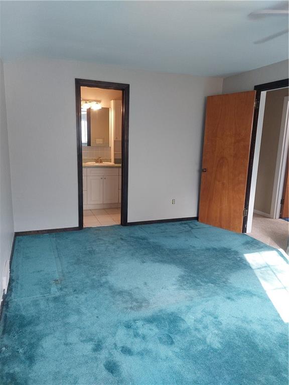 447 Oliver Road Sewickley, PA 15143 - Photo 16 of 25 Master Bed & Bath