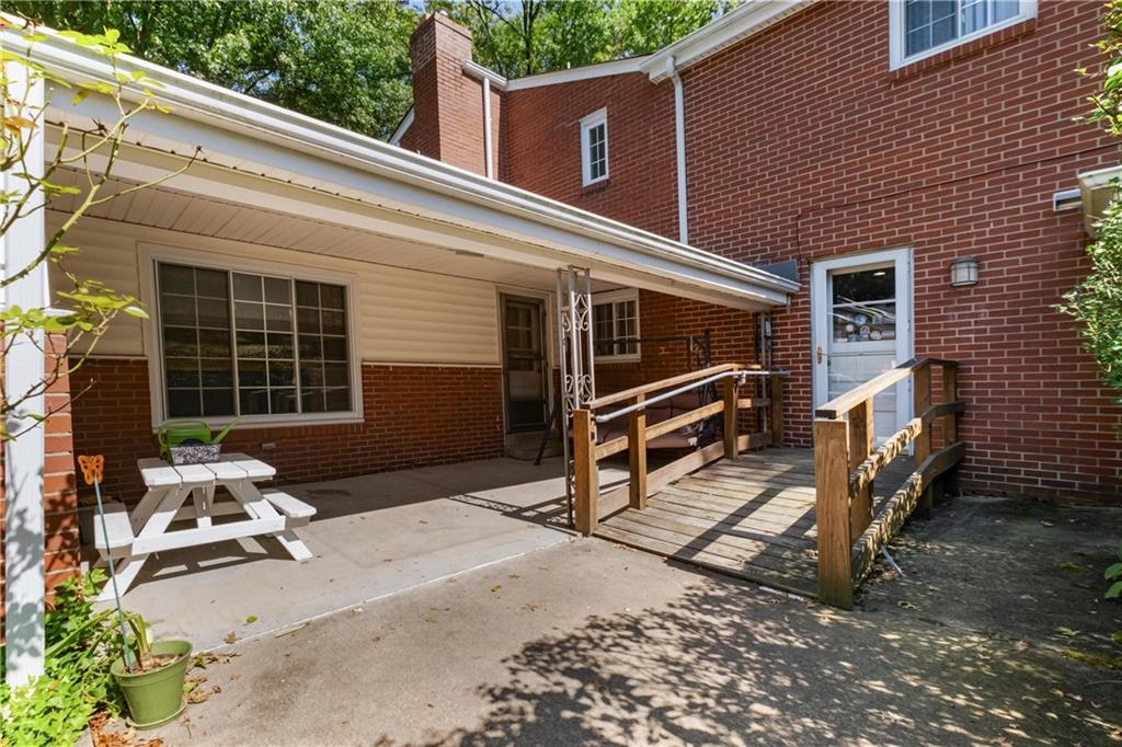 447 Oliver Road Sewickley, PA 15143 - Photo 22 of 25 Back Entrance off Kitchen