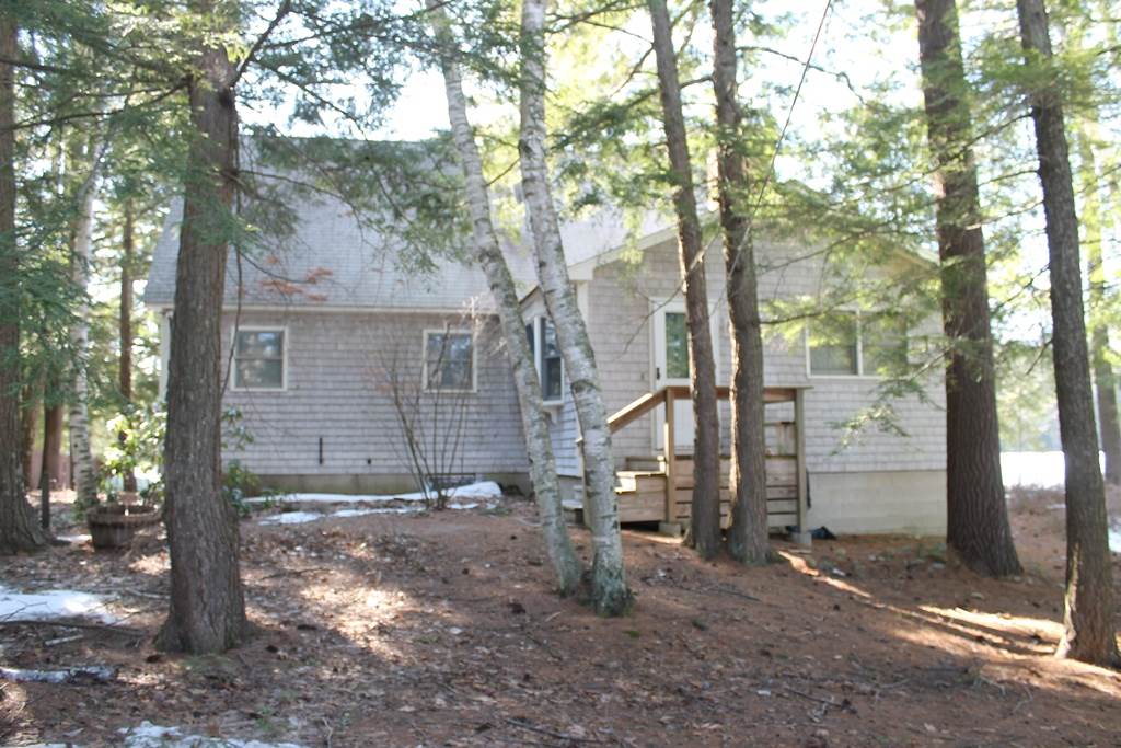 25 Point Road Sanbornton, NH 03269 - Photo 2 of 40