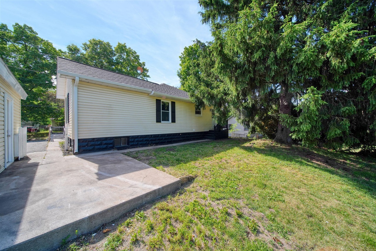 317 Lockwood Street Jackson, MI 49203 - Photo 29 of 32