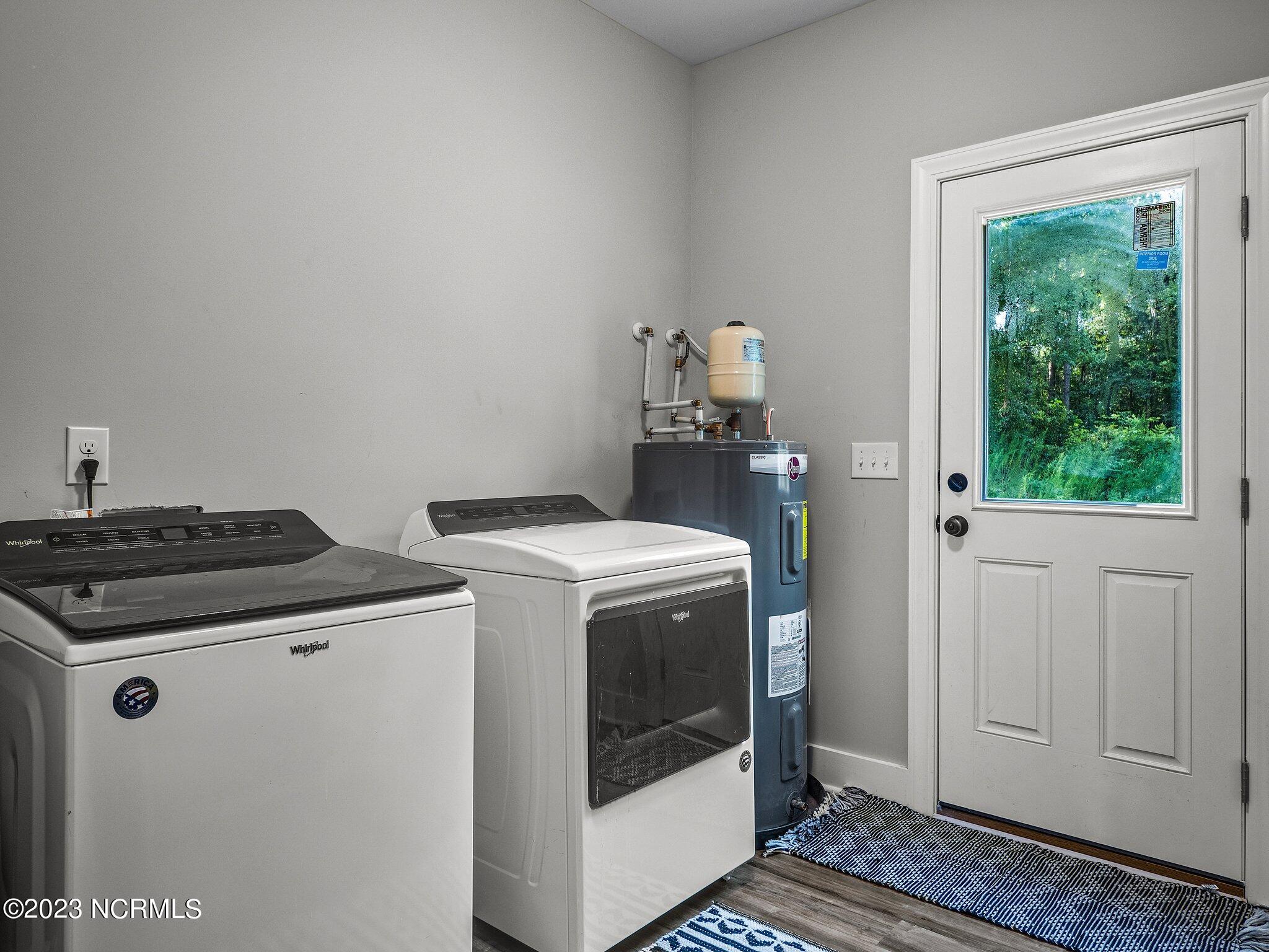 1195 Belgrade-Swansboro Road Hubert, NC 28539 - Photo 14 of 38 laundry room