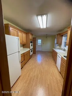 $1,800 | 115 Devonshire Avenue West, Unit 115, Seven Lakes, NC 27376