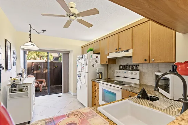 $289,999 | 4611 Carambola Circle South, Unit 27228, Coconut Creek, FL 33066