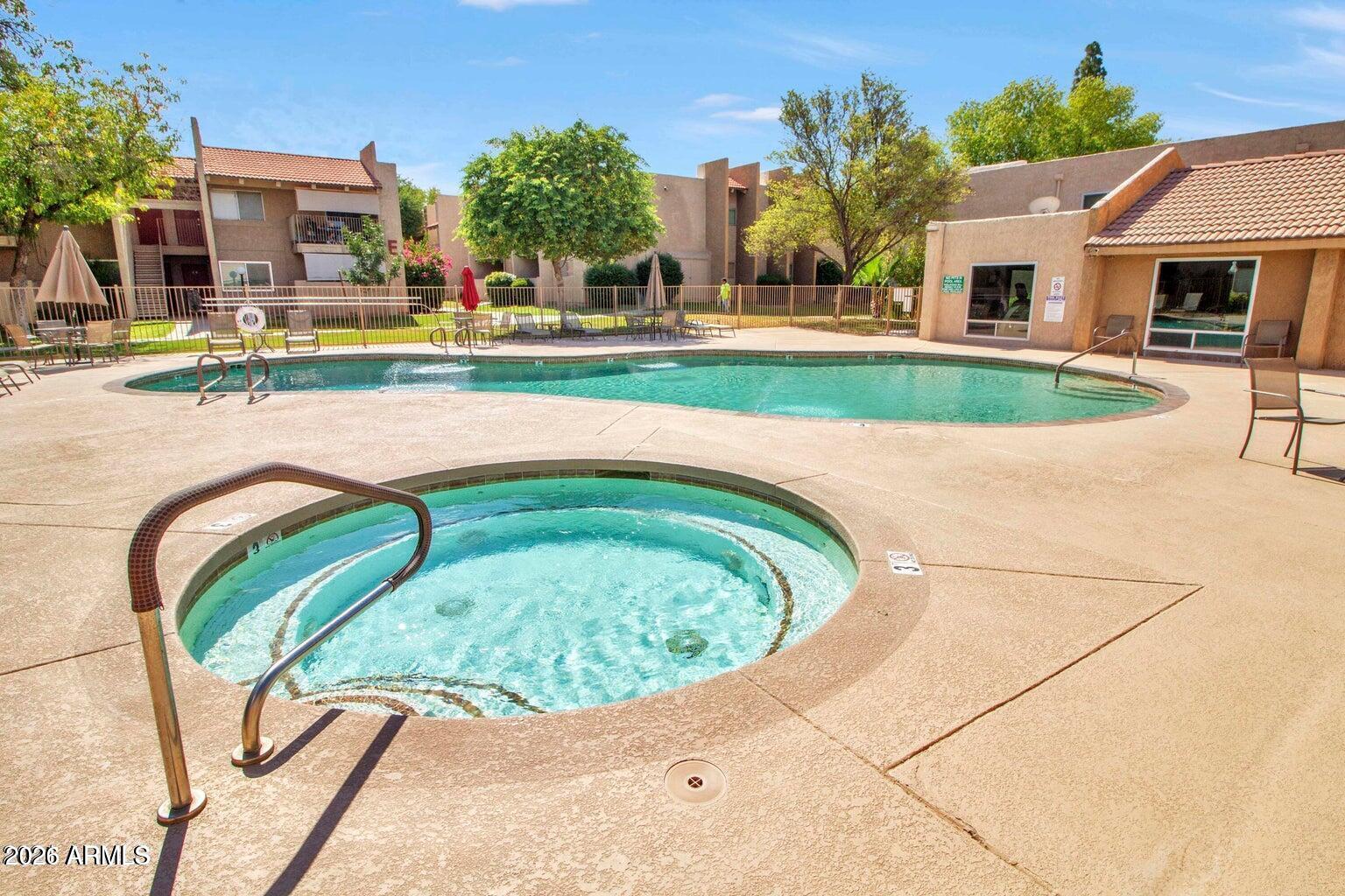 5525 East Thomas Road, Unit G10 Phoenix, AZ 85018 - Photo 14 of 18 Pool Area