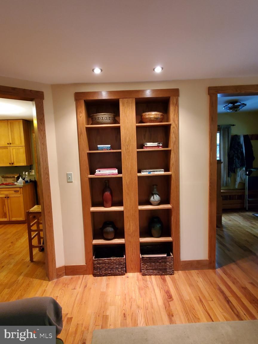 24 Blue Ridge Road Titusville, NJ 08560 - Photo 7 of 34 Living Room with Built in Shelving