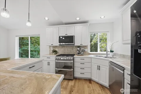 $1,296,750 | 1508 208th Avenue Northeast, Sammamish, WA 98074