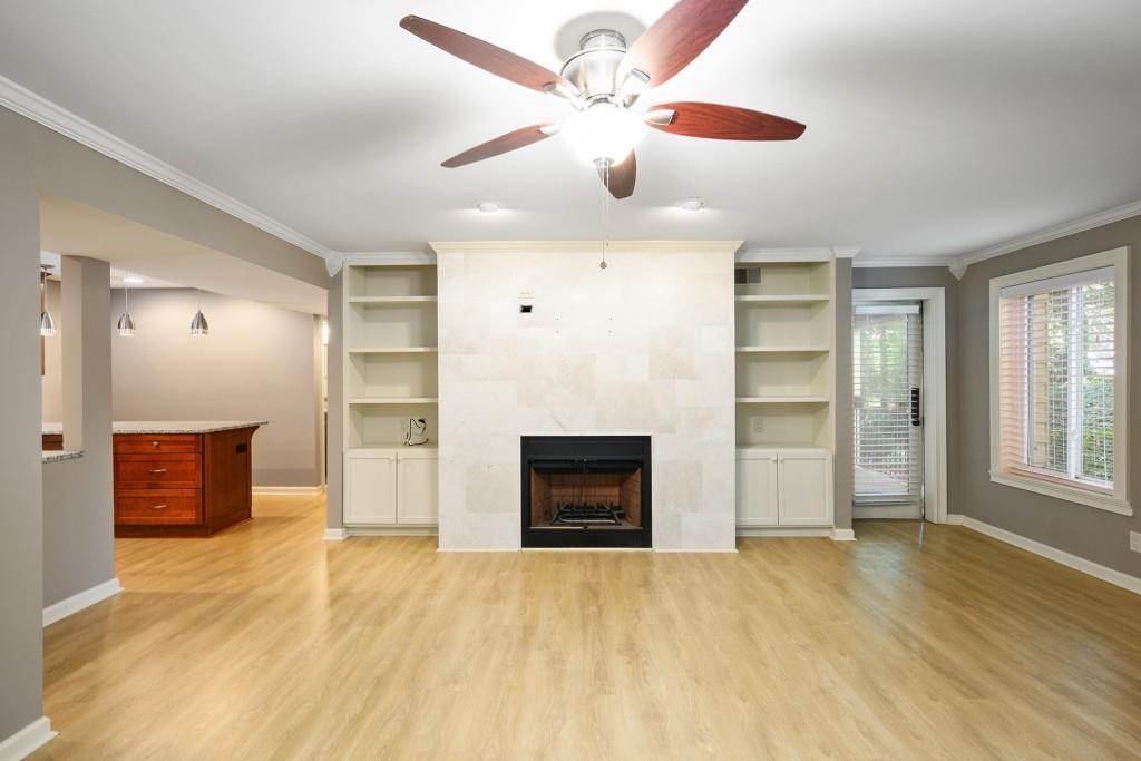 558 Emory Oaks Way Decatur, GA 30033 - Photo 5 of 23