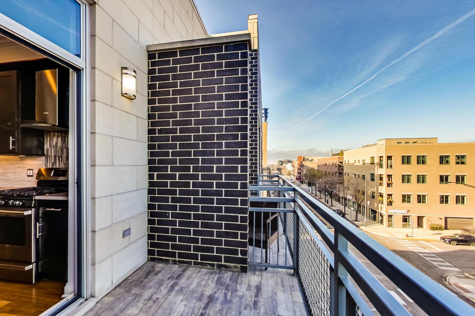 1249 West Madison Street, Unit 302 Chicago, IL 60607 - Photo 16 of 18