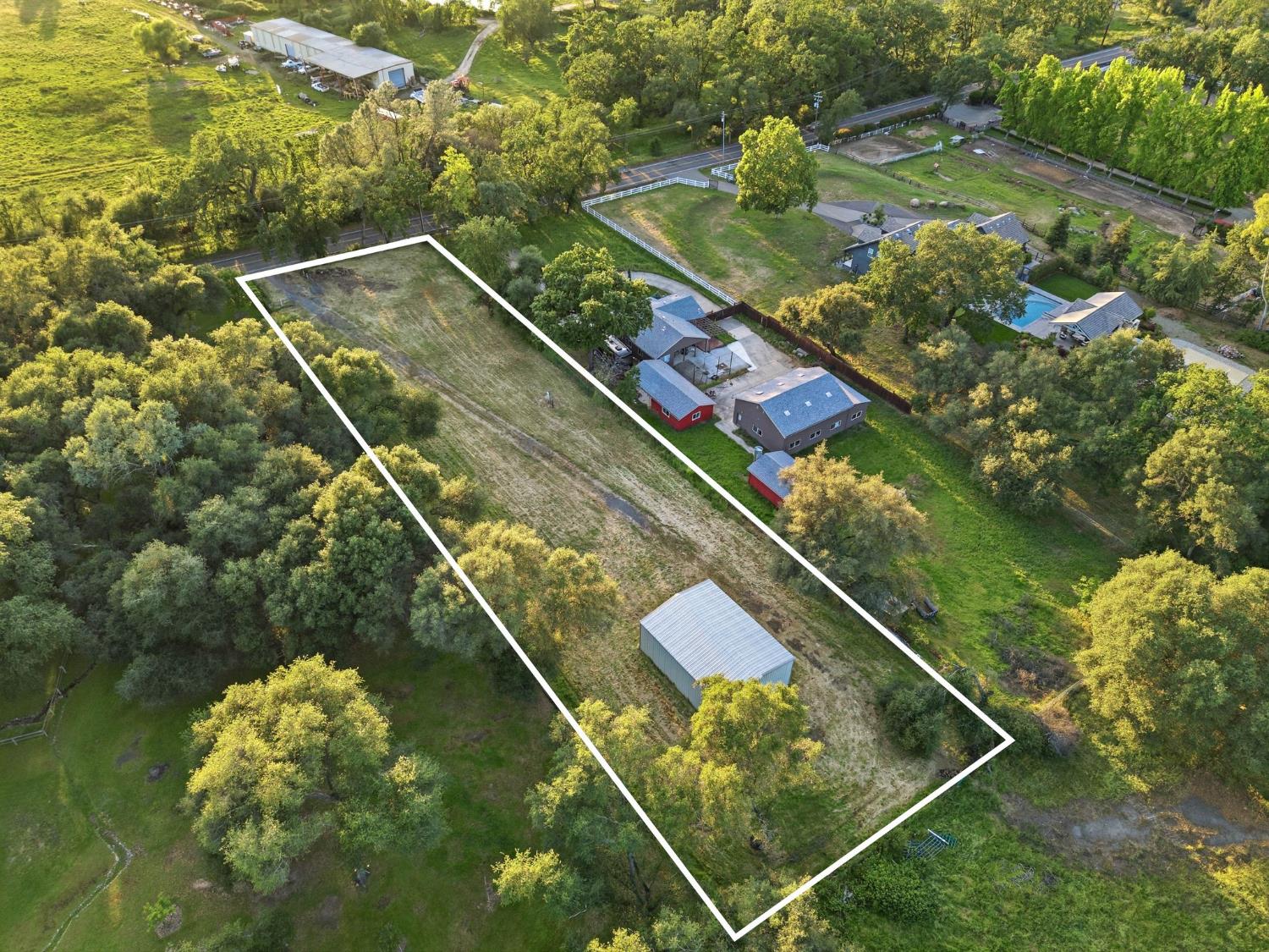 6845 Barton Road Granite Bay, CA 95746 - Photo 33 of 33 a view of a tennis court