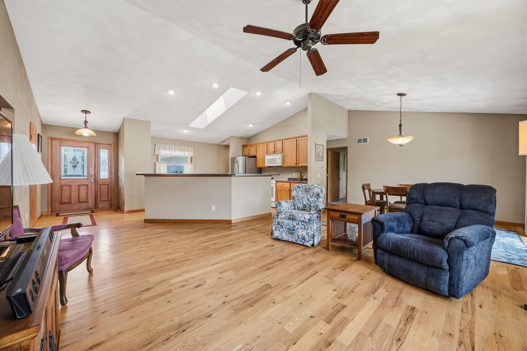 1532 Montclair Place Fort Atkinson, WI 53538 - Photo 9 of 47