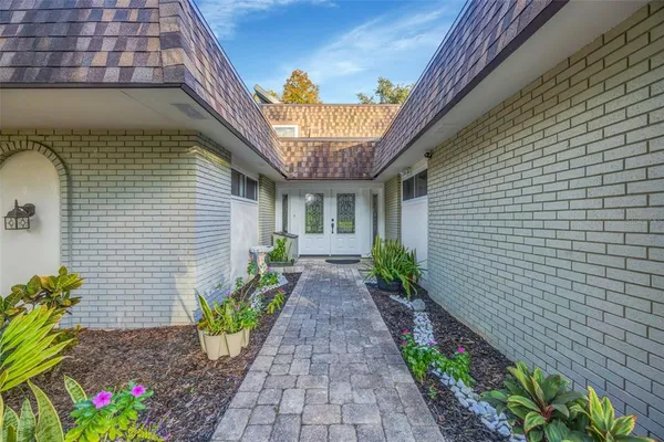$759,000 | 18405 Tomlinson Drive, Lutz, FL 33549