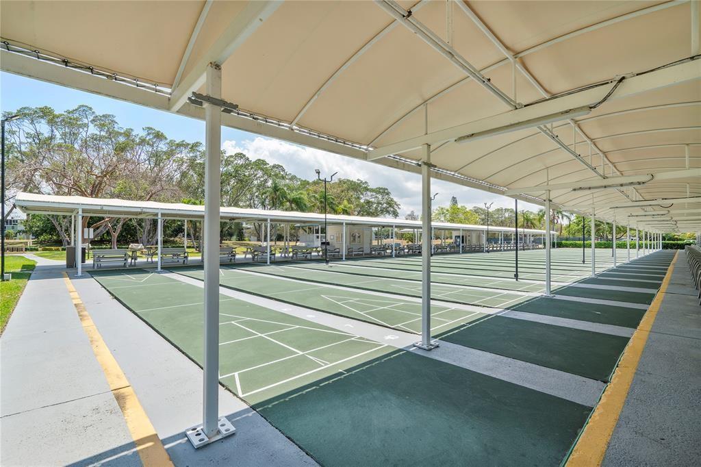 373 Tilford R, Unit 373 Deerfield Beach, FL 33442 - Photo 25 of 36 a view of a tennis court