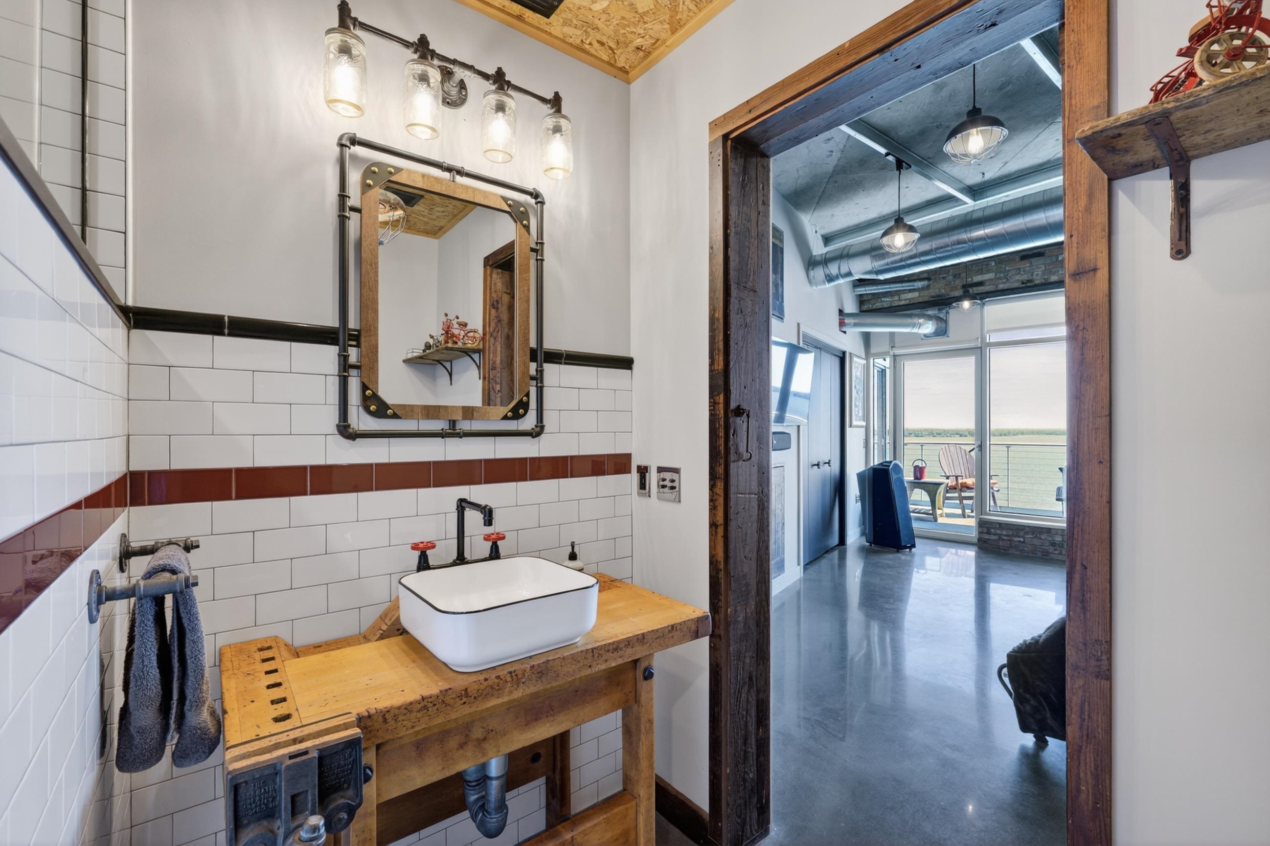 350 South Hamilton Street, Unit 1001 Madison, WI 53703 - Photo 53 of 72