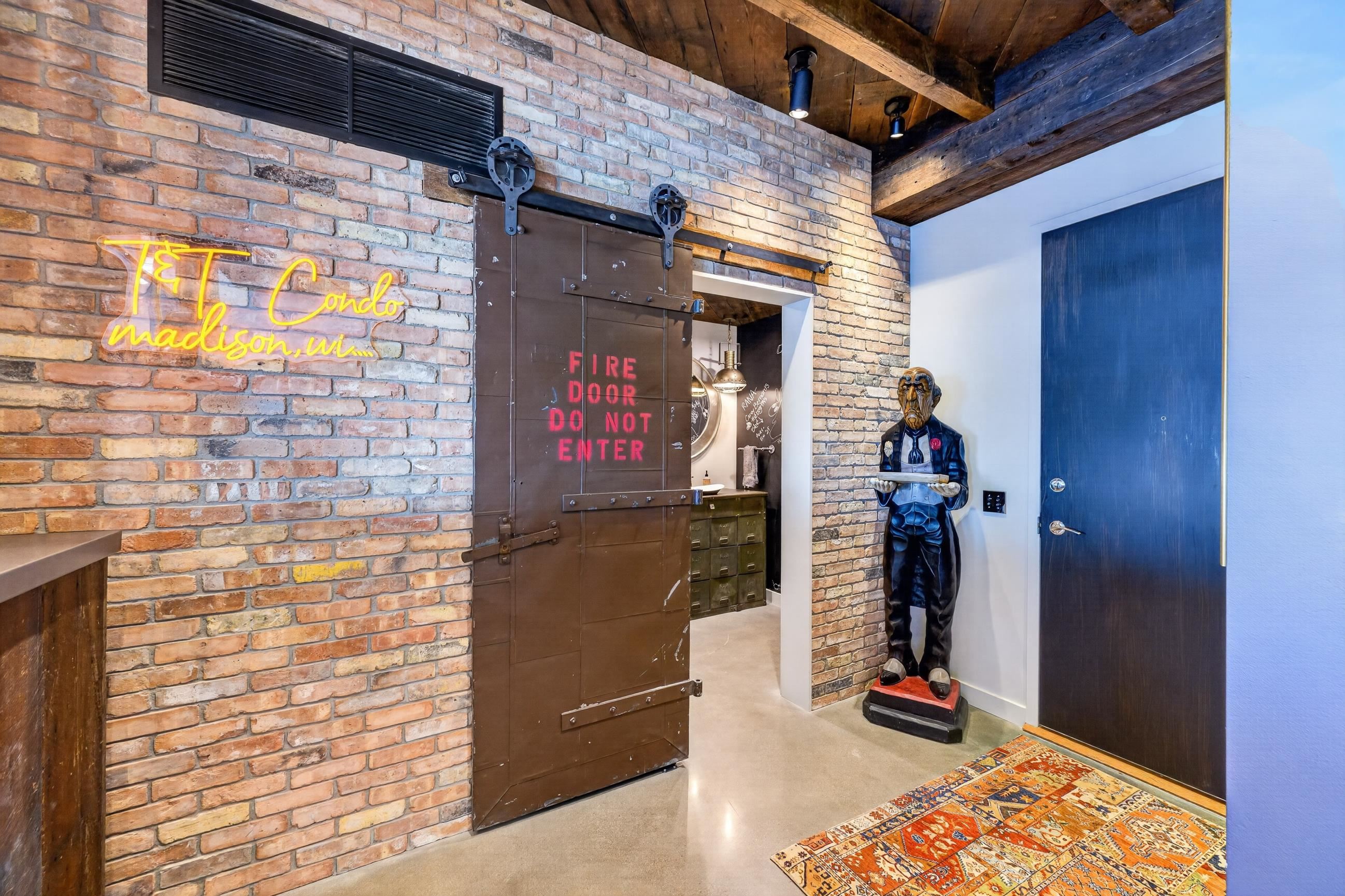 350 South Hamilton Street, Unit 1001 Madison, WI 53703 - Photo 6 of 72