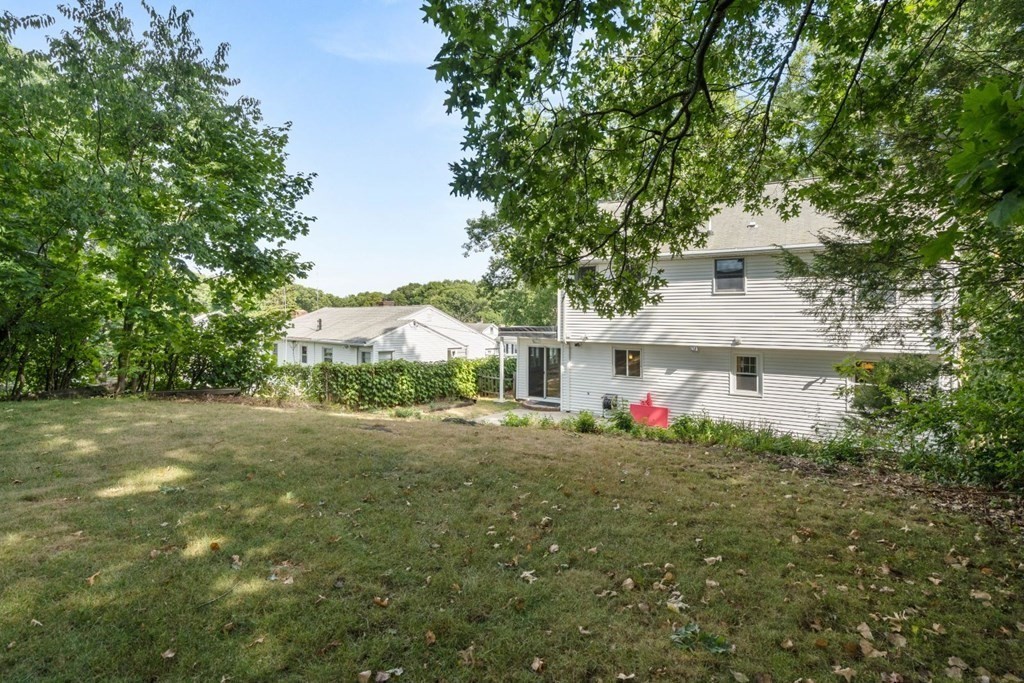 81 Wetherbee Road Waltham, MA 02453 - Photo 34 of 40