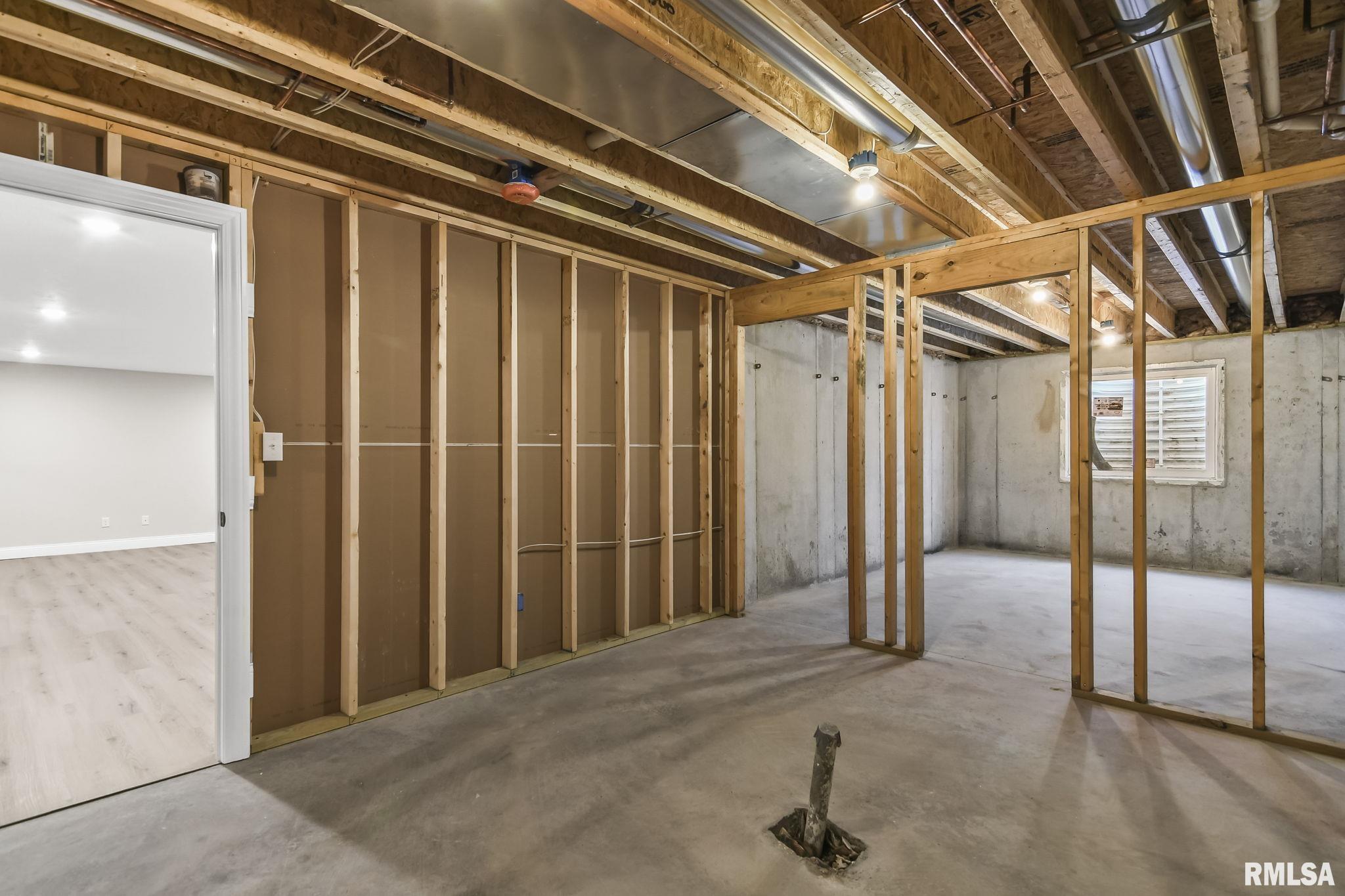 5315 Verdant Lane Springfield, IL 62711 - Photo 35 of 38 Gallery Image 35