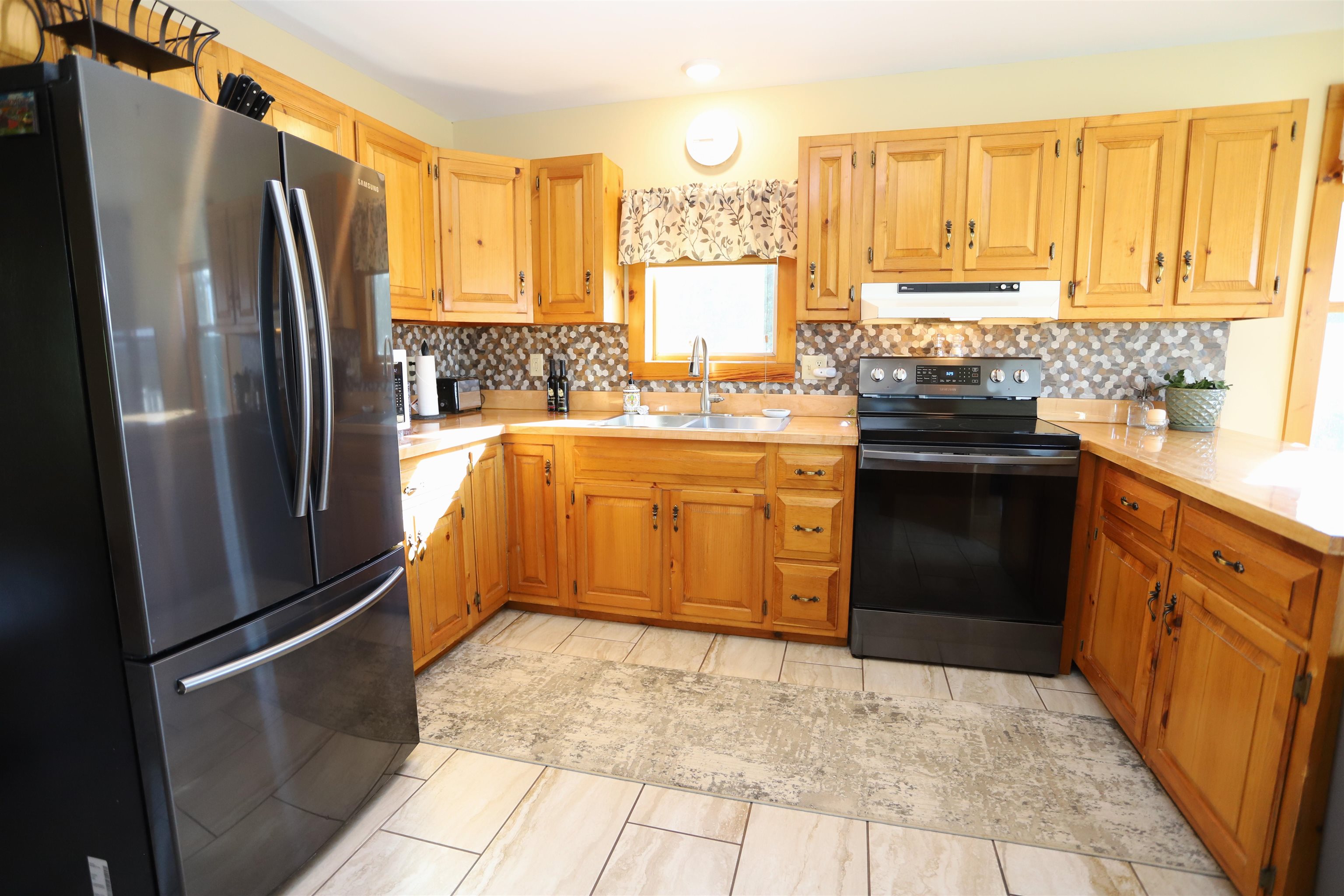 1113 Stearns Brook Road Holland, VT 05830 - Photo 5 of 42 Gallery Image 5