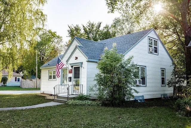 $248,000 | 603 12th Street North, Moorhead, MN 56560