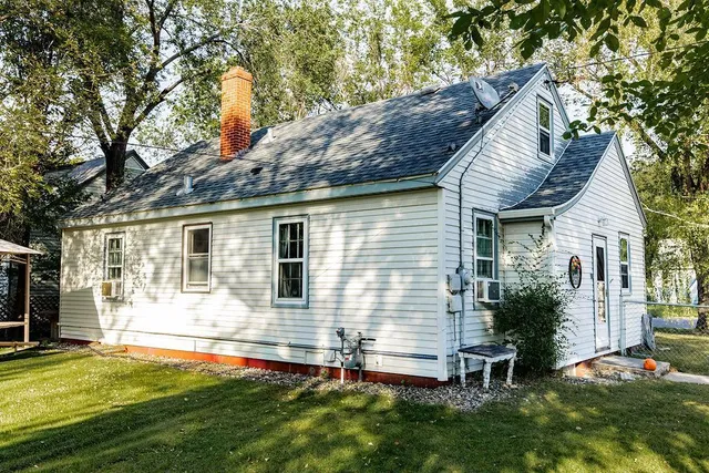 $248,000 | 603 12th Street North, Moorhead, MN 56560