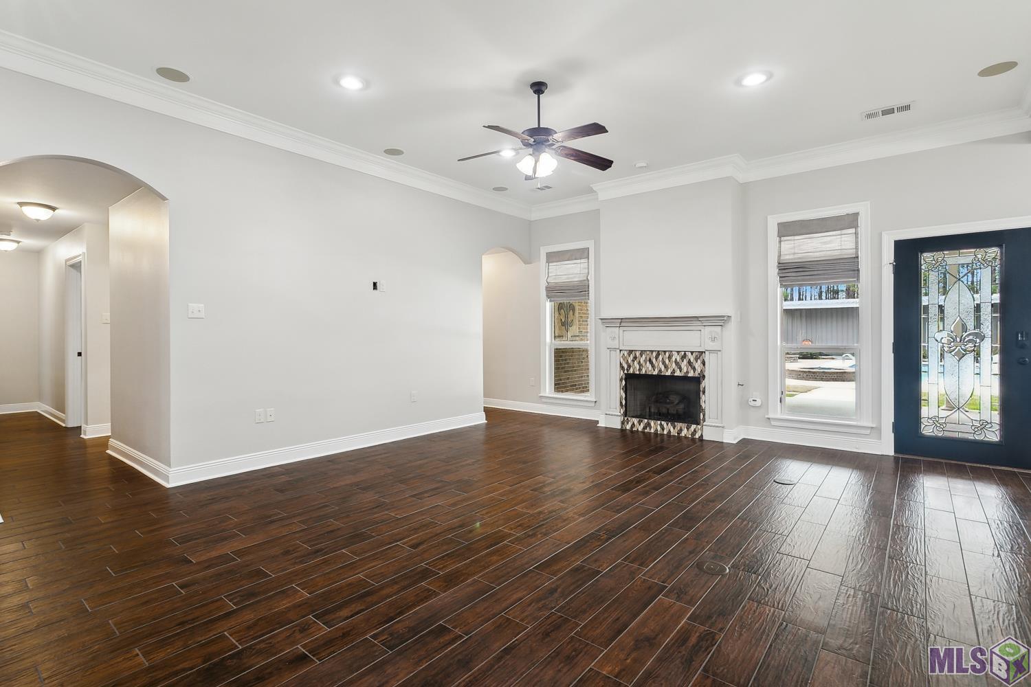 15182 Sterling Smith Road Roseland, LA 70456 - Photo 7 of 31 Living Room
