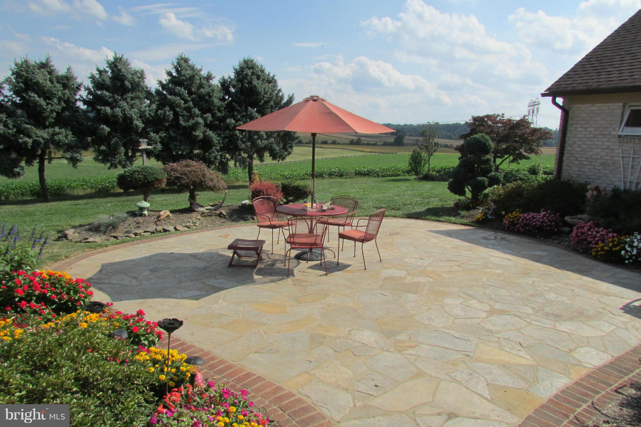 5847 Old Bohn Road Mount Airy, MD 21771 - Photo 11 of 18 patio