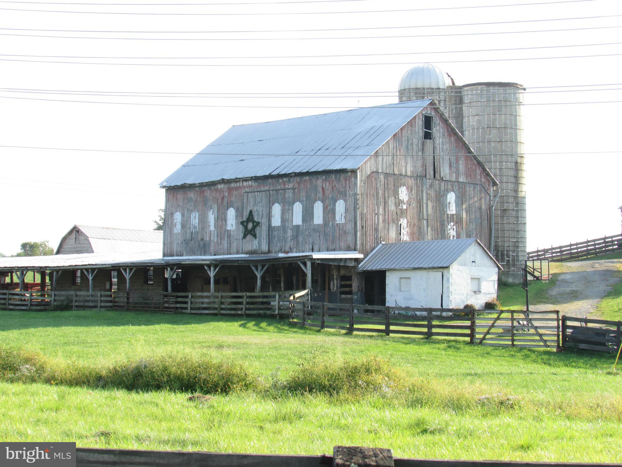 5847 Old Bohn Road Mount Airy, MD 21771 - Photo 13 of 18 bank barn