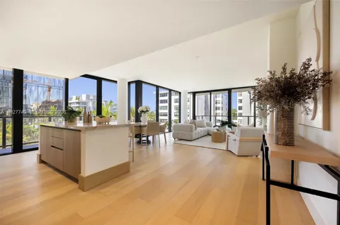 $3,650,000 | 1177 Kane Concourse, Unit 404, Bay Harbor Islands, FL 33154