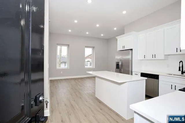 $3,000 | 385 Passaic Avenue, Unit 6, Lodi, NJ 07644